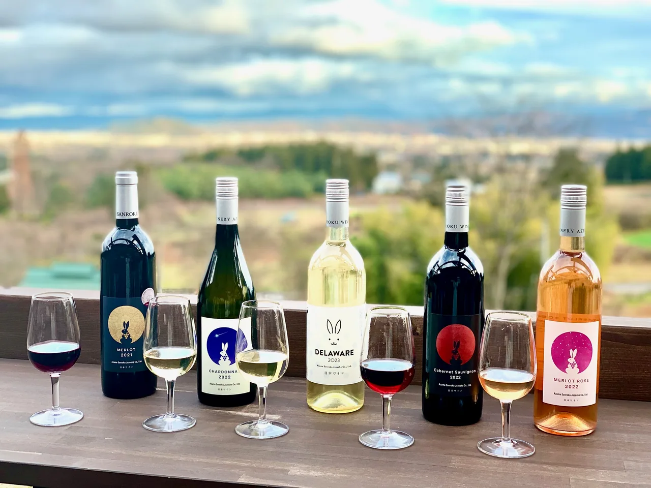 WINERY AZUMA SANROKUのうさぎのラベルのワイン